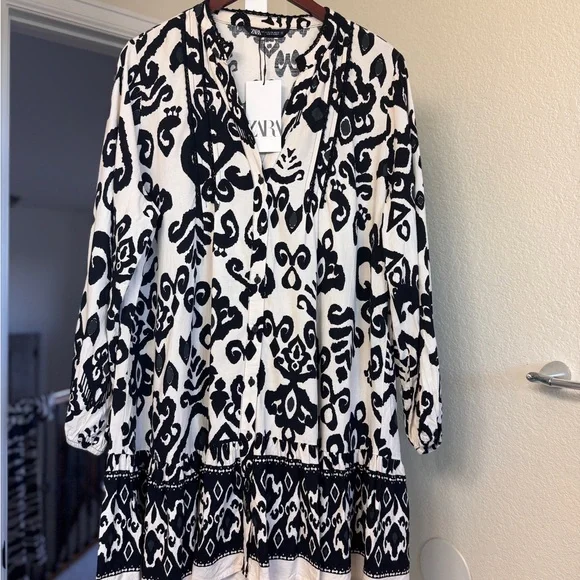 NWT Zara Black & Ecru Patterned Mini Dress - Picture 4 of 7